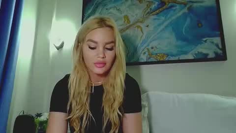 Monica online show from October 2025 04:11:01 AM