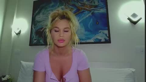 Monica online show from April 2026 03:13:01 AM