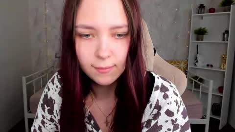 Monica online show from April 2026 05:44:02 AM