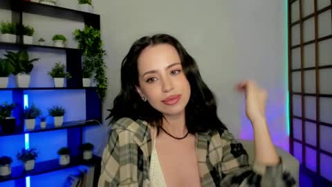 Monica online show from April 2026 08:32:01 AM