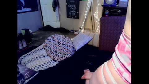 Snapshot of monica_lily chatting on January 2025 03:23:01 PM Monica online show from January 2025 03:23:01 PM