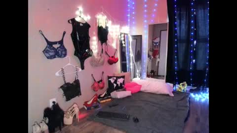 Monica online show from June 2026 01:56:02 PM