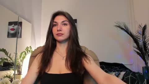 Snapshot of monica_vi chatting on June 2026 07:13:01 PM Monica online show from June 2026 07:13:01 PM
