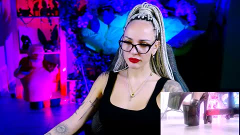 Snapshot of monicamaxwel chatting on November 2025 10:59:01 AM Monika online show from November 2025 10:59:01 AM