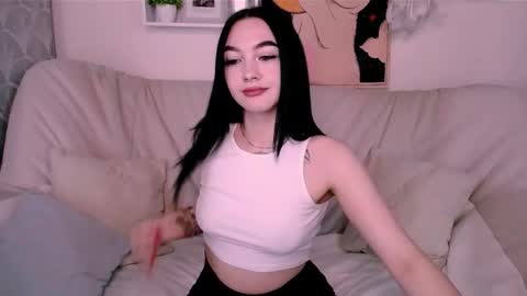 Monica online show from September 2025 03:08:01 AM