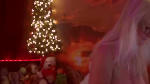 Snapshot of monicutex chatting on January 2025 06:47:02 AM Monika online show from January 2025 06:47:02 AM