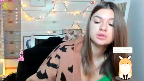 Monika online show from November 2025 01:15:02 PM