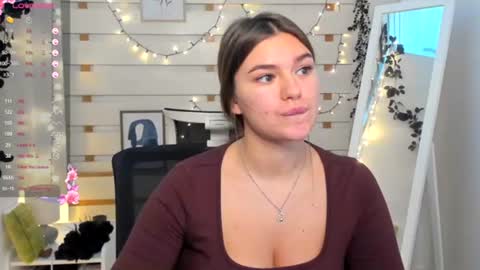 Monika online show from December 2025 07:53:02 PM