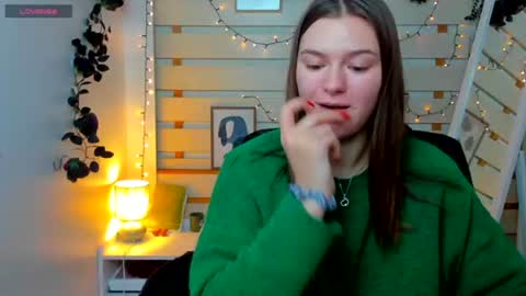 Monika online show from January 2026 02:32:01 PM