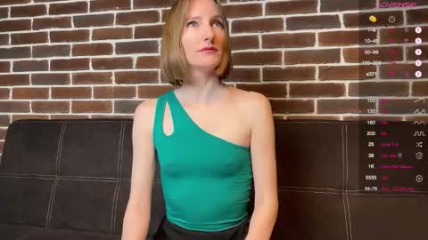 MonikaBos online show from November 2025 09:58:01 PM