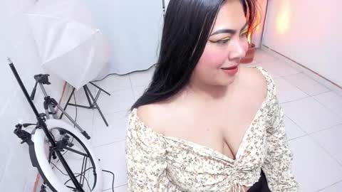 monikk__harrison online show from November 2025 09:52:01 AM