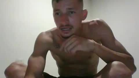 Snapshot of monito_hot17 chatting on December 2025 06:59:02 PM monito_hot17 online show from December 2025 06:59:02 PM