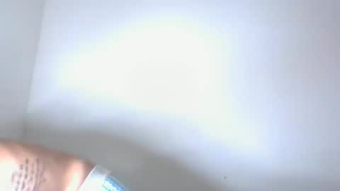 Snapshot of monito_hot17 chatting on February 2026 05:19:02 PM monito_hot17 online show from February 2026 05:19:02 PM