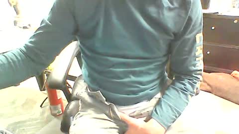 Snapshot of monkeypants04 chatting on July 2026 03:25:01 PM monkeypants04 online show from July 2026 03:25:01 PM