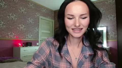 monparis_dream online show from November 2025 05:13:02 PM