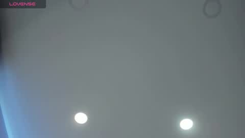   online show from November 2025 02:06:02 PM