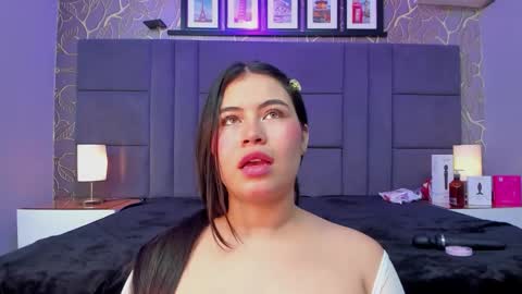   online show from December 2025 05:25:01 AM