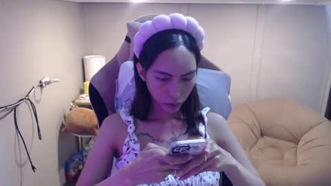 Snapshot of monstercockselfsuck chatting on March 2025 11:47:02 AM ELYSE A SIMPLE GIRL online show from March 2025 11:47:02 AM