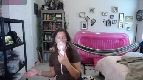 Lydia Mooney online show from July 2026 08:14:01 PM