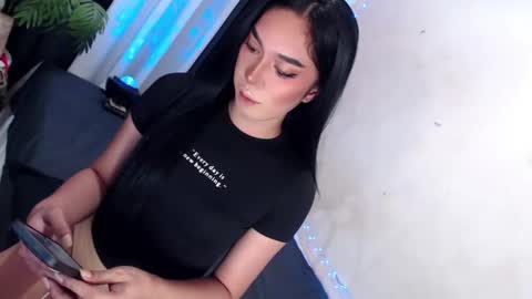 Snapshot of montrous_princessx chatting on January 2025 09:47:01 AM Princess take me to private or password show online show from January 2025 09:47:01 AM