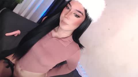 Snapshot of montrous_princessx chatting on January 2025 10:27:01 AM Princess take me to private or password show online show from January 2025 10:27:01 AM