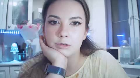 moodiemira online show from October 2025 03:09:02 PM