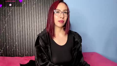 moolly_evanz online show from April 2026 03:30:02 PM