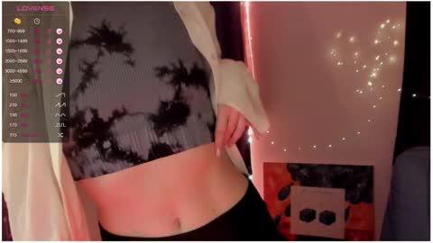 Roxy online show from January 2025 07:34:02 PM