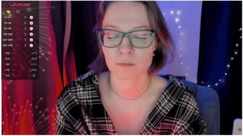 Roxy online show from March 2025 06:54:01 PM