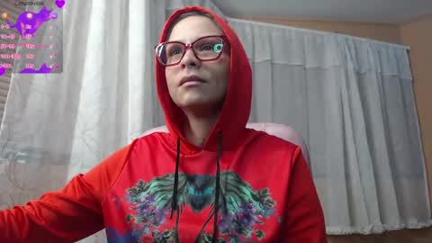 Snapshot of moon_cat85 chatting on June 2026 11:51:02 AM Luna online show from June 2026 11:51:02 AM