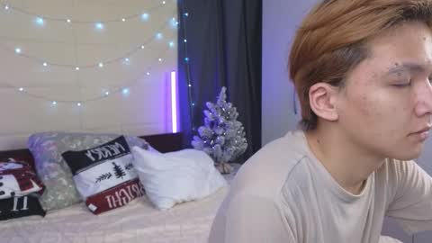 Felix and Maddy online show from December 2025 08:19:02 AM