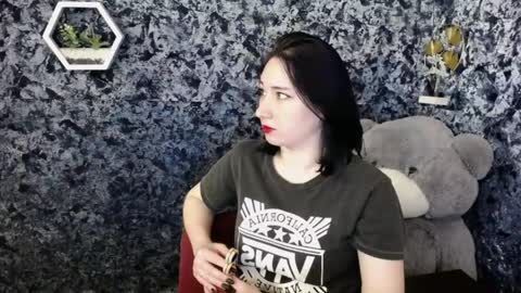 Diana online show from April 2026 08:20:02 PM