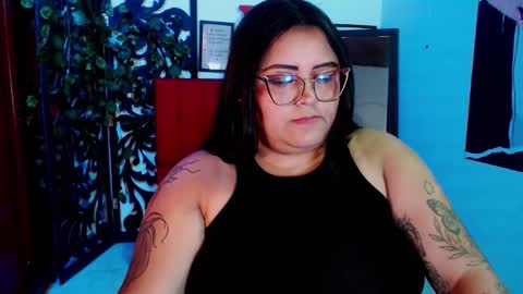 moon_sunflowers online show from December 2025 01:22:02 AM