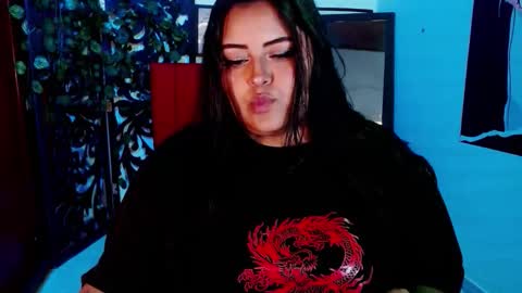 moon_sunflowers online show from December 2025 11:47:02 PM