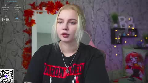 Emilia online show from October 2025 09:10:01 AM