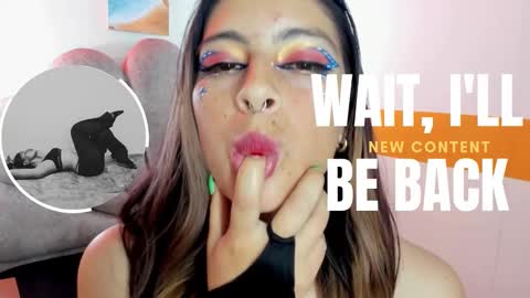 Snapshot of moon_winy chatting on October 2025 11:27:01 AM Winy online show from October 2025 11:27:01 AM