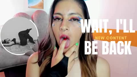 Snapshot of moon_winy chatting on October 2025 11:22:01 AM Winy online show from October 2025 11:22:01 AM