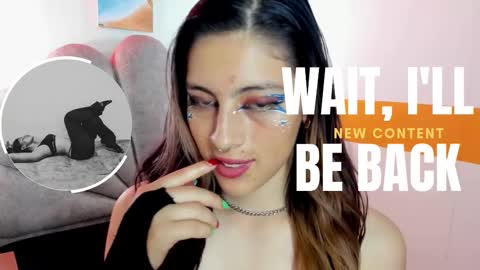 Snapshot of moon_winy chatting on November 2025 11:22:01 AM Winy online show from November 2025 11:22:01 AM