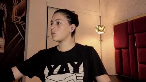 Snapshot of moon_winy chatting on November 2025 11:56:02 AM Winy online show from November 2025 11:56:02 AM