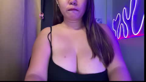 Snapshot of moona_luna21 chatting on October 2025 07:01:02 PM moona_luna21 online show from October 2025 07:01:02 PM