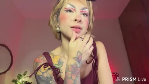 Cinna online show from October 2025 08:51:01 PM