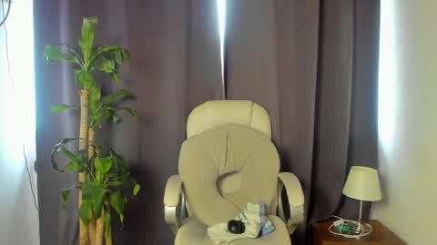 moonie_baddie31 online show from January 2026 06:54:01 PM