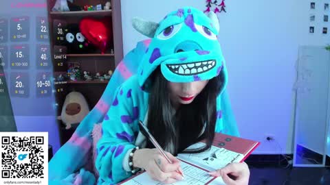 MOON  online show from January 2025 02:40:02 AM