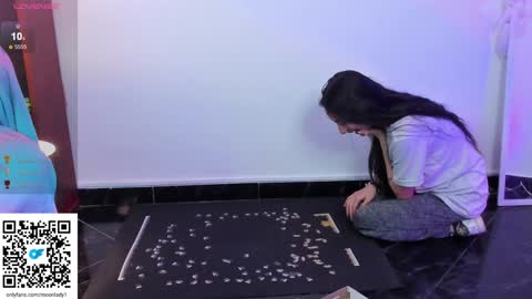 MOON  online show from February 2025 05:39:01 AM