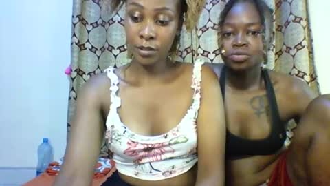 Snapshot of moonlight4674 chatting on September 2025 09:22:02 AM spicygirlies online show from September 2025 09:22:02 AM