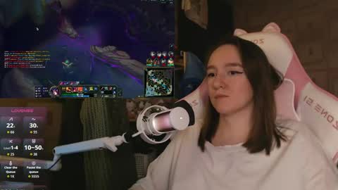 Katrin online show from April 2026 10:37:02 PM