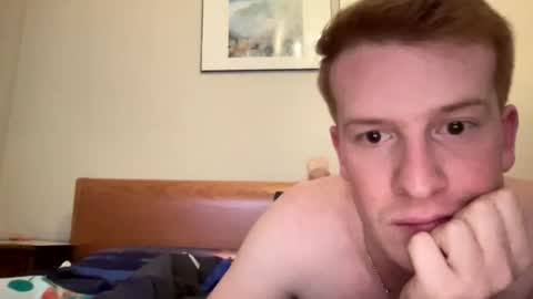 Snapshot of moonlose000 chatting on February 2026 12:17:01 AM moonlose000 online show from February 2026 12:17:01 AM