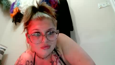 moonpulseraven online show from June 2026 04:57:01 AM