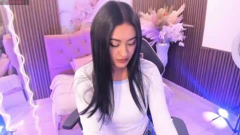 Snapshot of moonshine_tay chatting on May 2026 12:11:02 PM Moon online show from May 2026 12:11:02 PM