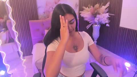 Snapshot of moonshine_tay chatting on May 2026 11:58:02 AM Moon online show from May 2026 11:58:02 AM
